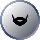 Rund grå badge med sort, stiliseret skæg- og overskæg-ikon